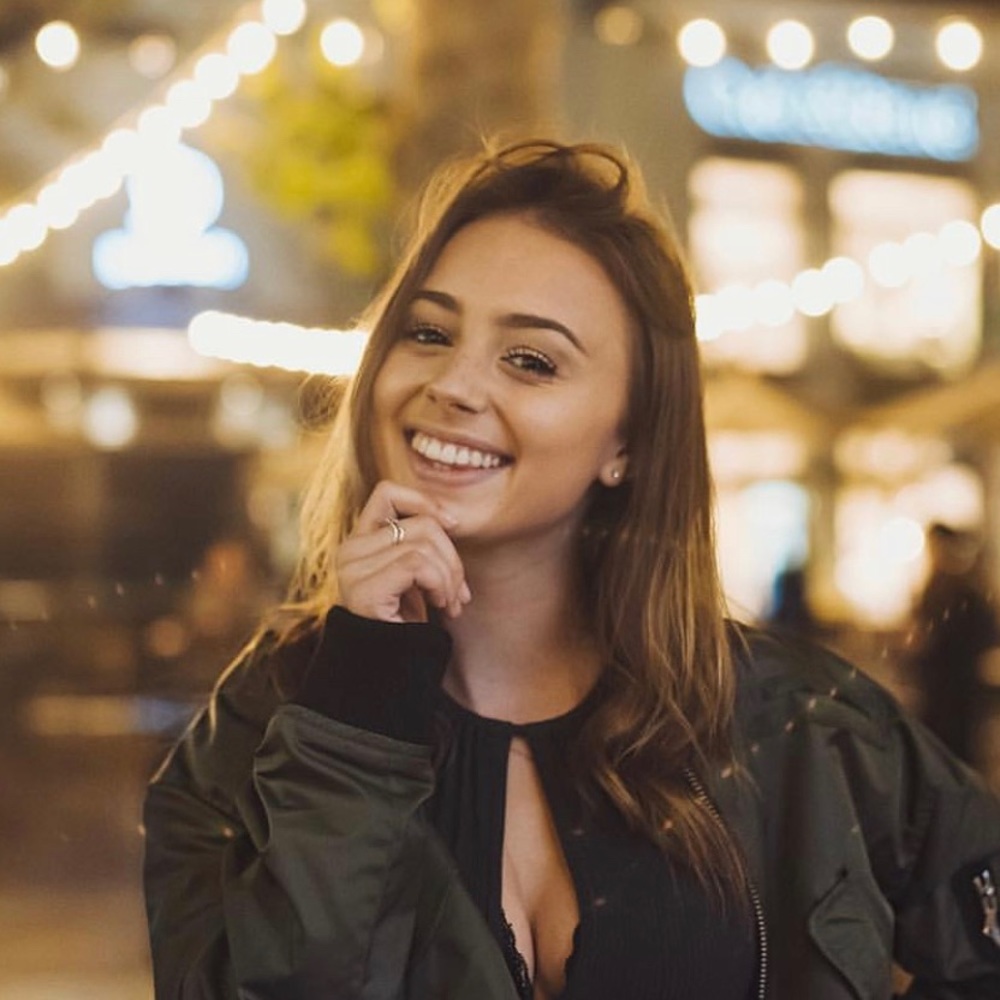 Meet your Posher, Alena